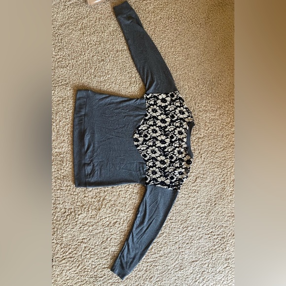 Aeropostale Gray Long sleeve, Size S - Picture 3 of 4